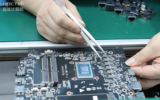 【工控科普】一片主板可以有多少路CPU?(图1) 【工控科普】一片主板可以有多少路CPU?(图1)