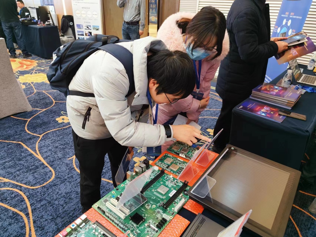 腾珑灵动 赋智未来——高能计算机受邀参展2023赢咖8嵌入式赋能培训大会成都站(图6) c000853efa4c7c00d6b54bad07aa5c0.jpg